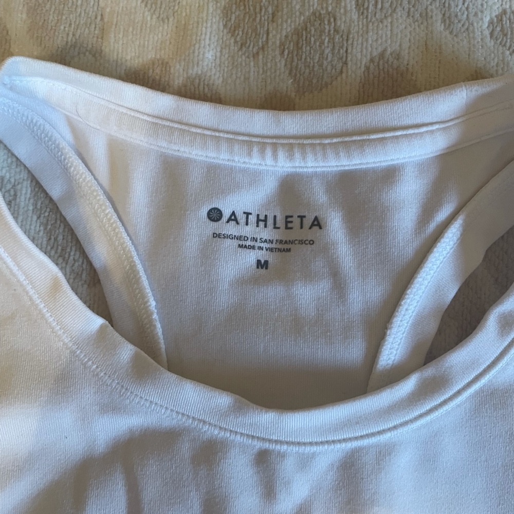 Athleta Workout Top - Picture 2 of 3